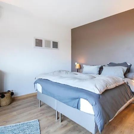 别墅 Sleeps 7 Pool Air Con Wifi Valcros