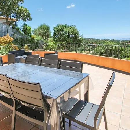Sleeps 7 Pool Air Con Wifi